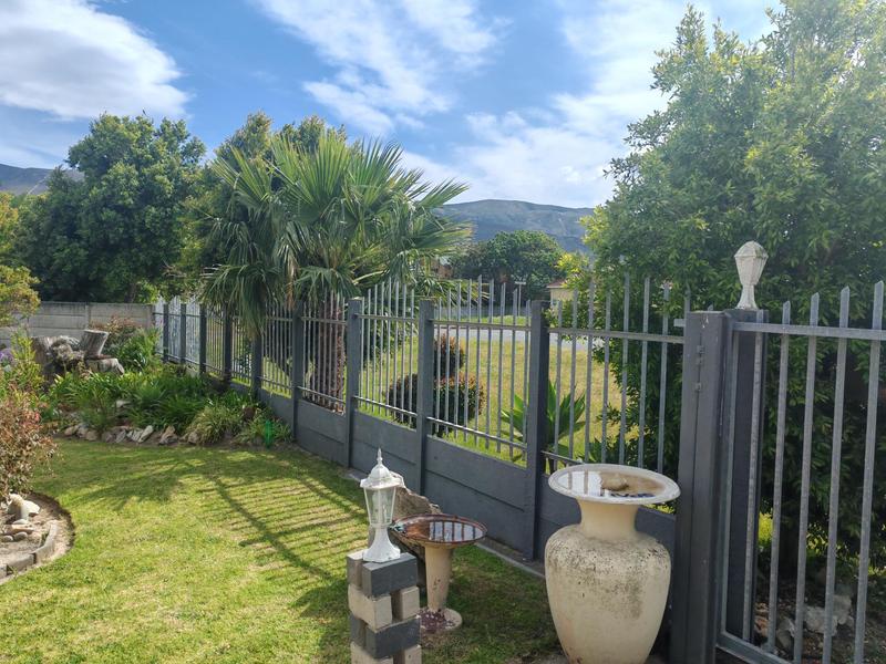 2 Bedroom Property for Sale in Sandbaai Western Cape